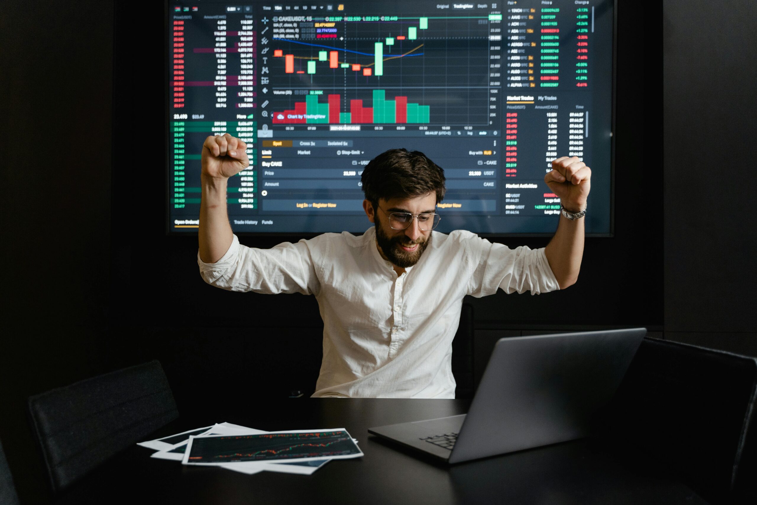 Demystifying Algorithmic Trading: A Beginner’s Guide to Smart Trading